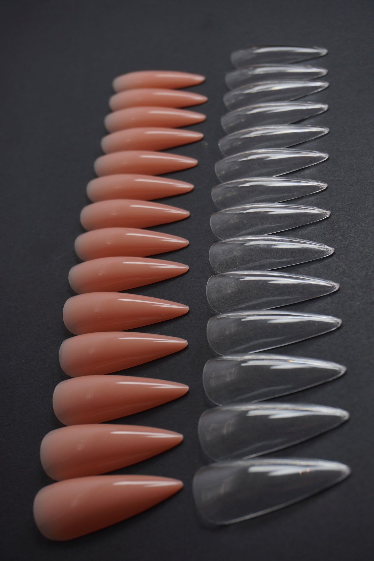 AcrySoft™ Soft Gel Tips Stiletto | 600 Unidades | Beauty Solution