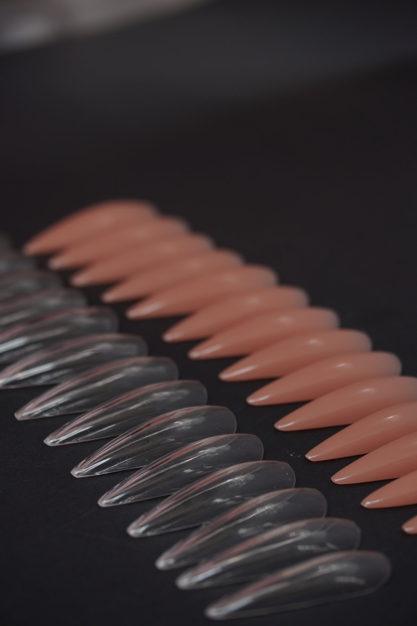 AcrySoft™ Soft Gel Tips Stiletto | 600 Unidades | Beauty Solution